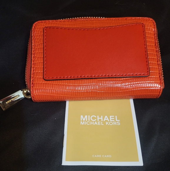 Michael Kors wallet/card case Orange/red 5x31/2 - Picture 3 of 6
